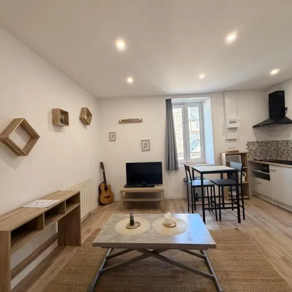 Studio Cosy - proche du centre ville, hotel i Guingamp