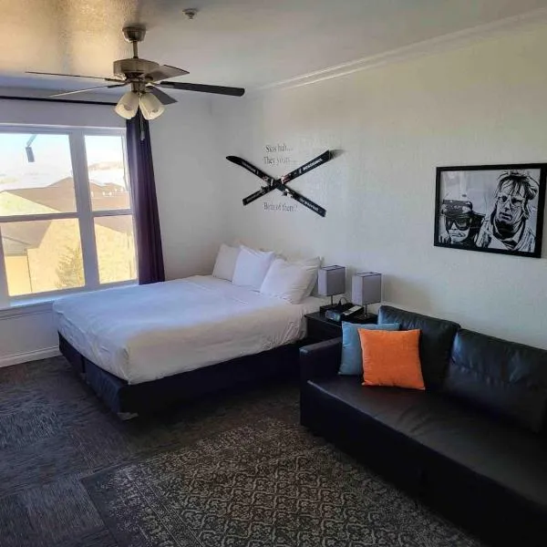 King Bed Condo at Cedar Breaks Lodge, hotel em Brian Head