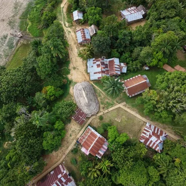 Amazon Jungle lodge -Experencia Indigena Yagua, hotel i Internado Santa Sofia