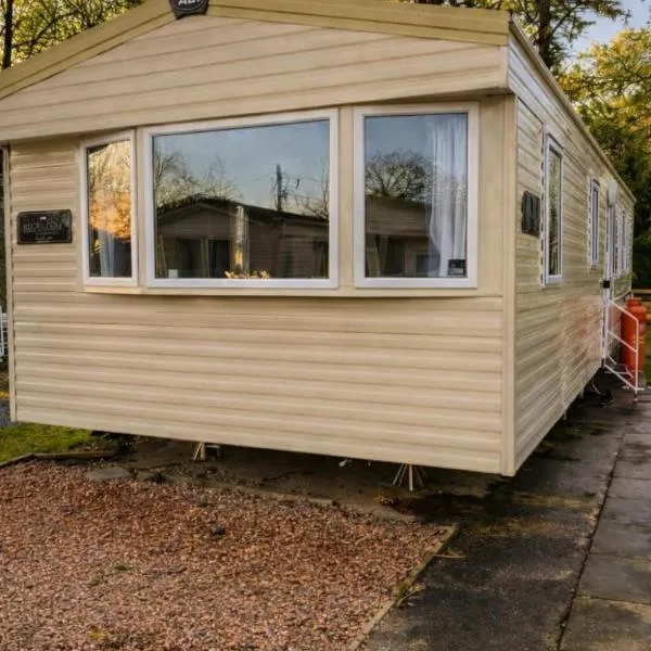 Haggerston Castle - Lakeside North Lodge 23, ξενοδοχείο σε Cheswick