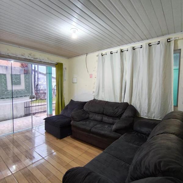 Casa pontal do Paraná em praia de leste