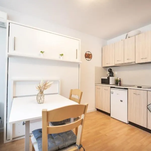 Boho Spa Apartments with Sauna, khách sạn ở Sofia