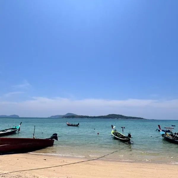 Phuket Muay Thai Hotel Rawai Beach, hotel in Rawai Beach
