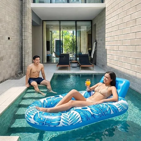 Modern 2BR Private Pool Villa Near Beach Pattaya, khách sạn ở Bang Sare