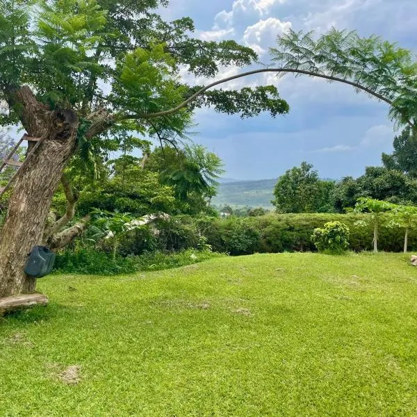 Masaka Backpackers, Tourists Cottage & Campsite, hotel sa Masaka