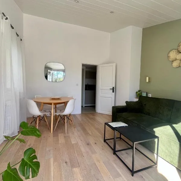 Grand Lodge, Hotel in Pierrevert