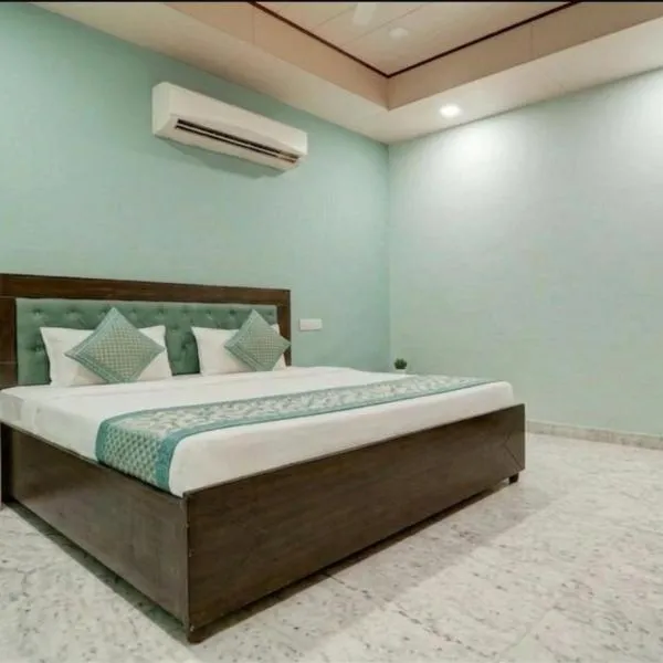 Hotel The Velvet Crest Zirakpur, hotel en Panchkula