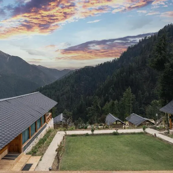 Echor Treehouse Retreat Tandi Jibhi, hotel em Jibhi