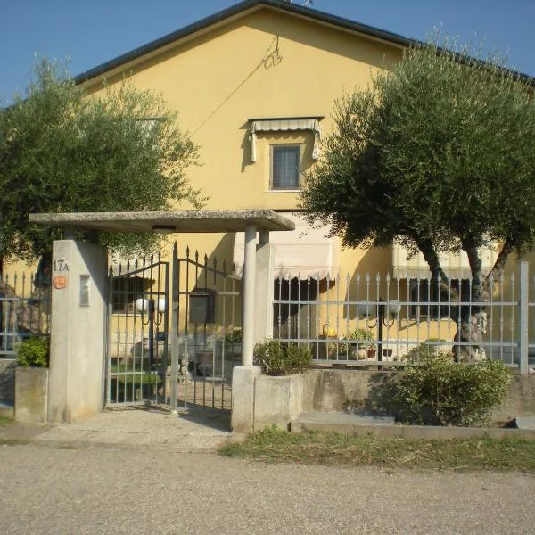 Camere Solidea, hotel in Veronella