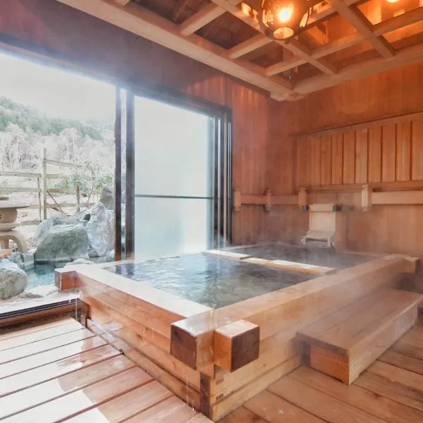 24時間源泉かけ流しを ひとりじめできる 一棟貸しVilla安曇野, hotel di Azumino