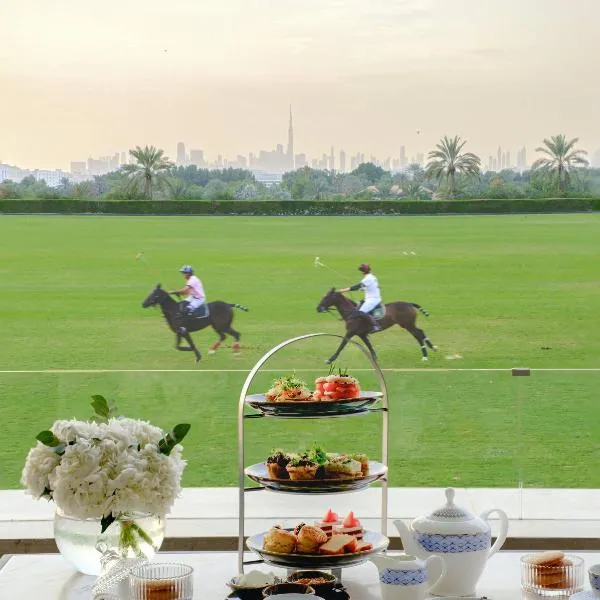 दुबई में, होटल Meliá Desert Palm Meliá Collection