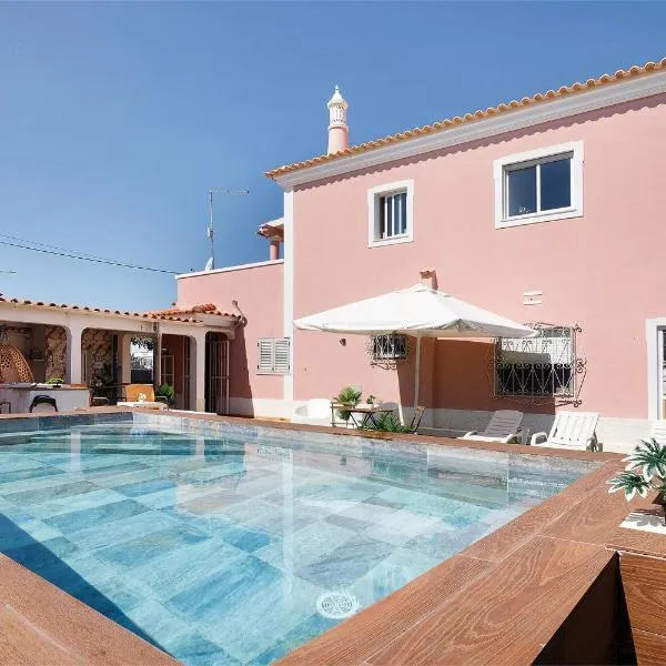 J R Dream house, Hotel in Quarteira