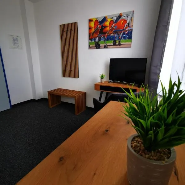 Pilotenunterkunft Fliegerhorst – hotel w mieście Strausberg