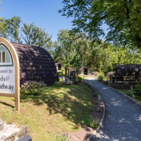 Pods @ Broadway, hotel din Laugharne