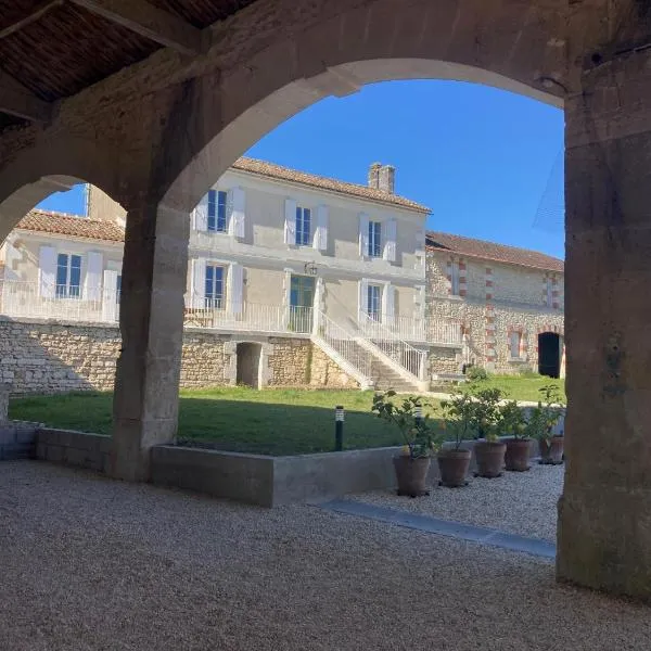 Le BRISSONNEAU, hotel di Saint-Saturnin