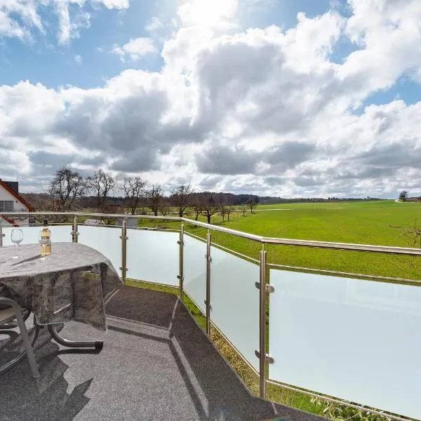 Ferienwohnung Vogelsang, hotel u gradu Herdwangen-Schönach