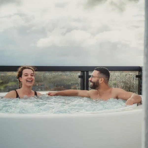 Les Doms d'Alfred - AKWADOM, hotel em Ten Eiken