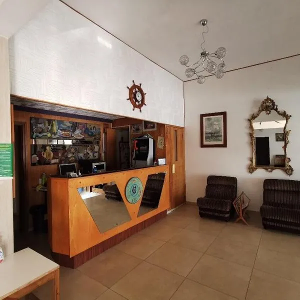 Hotel Cristallo Cesenatico, hotelli kohteessa Cesenatico