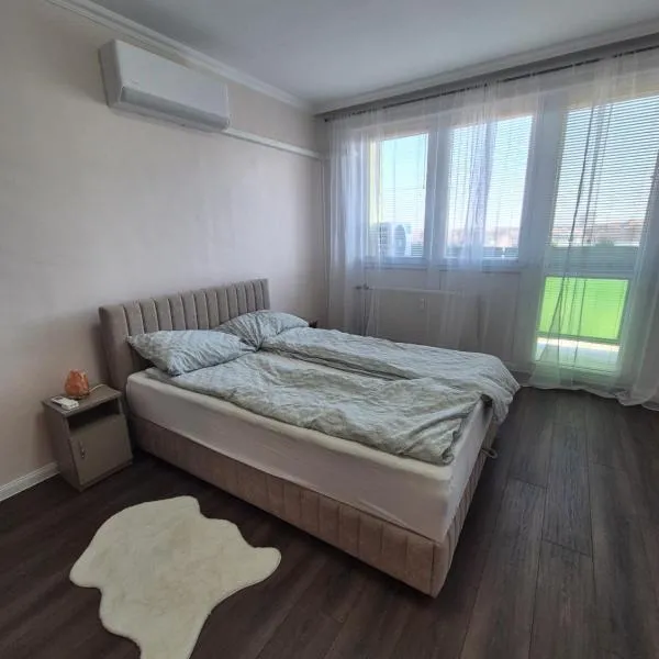 Titkos-lak, Hotel in Debrecen