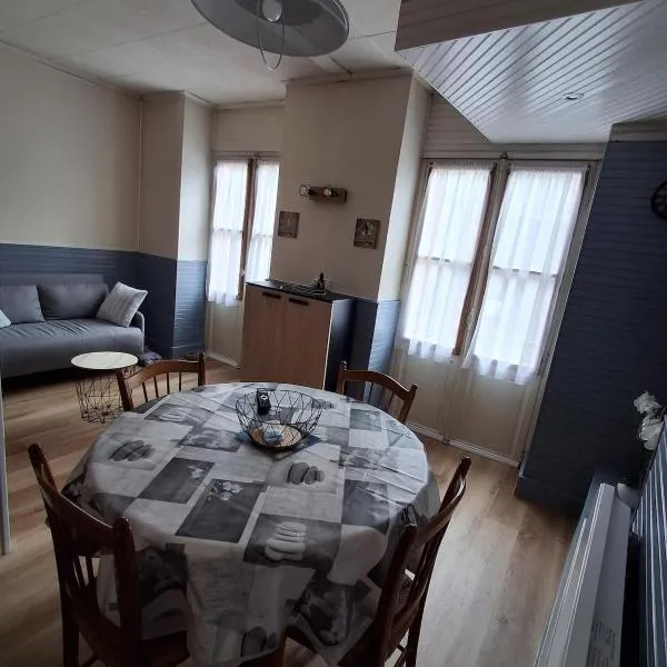 Appartement Plein Coeur de Cauterets、コトレのホテル