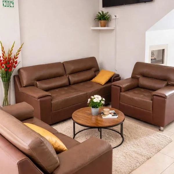 Hotel Kuwasi, hotell i Chiclayo
