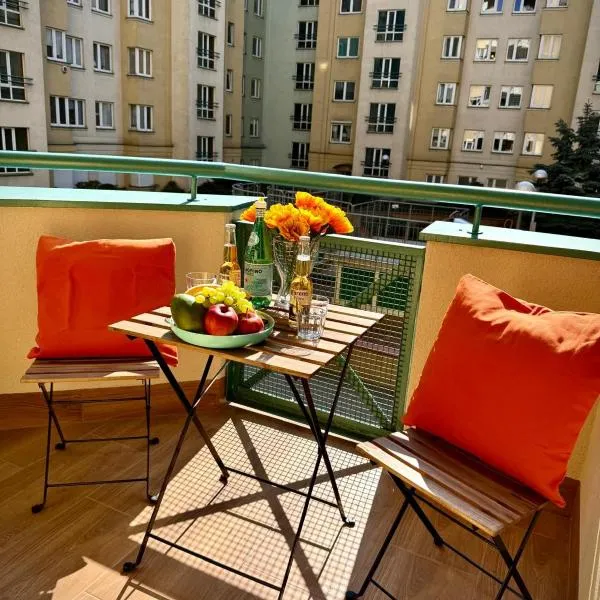 Elegant 1Bed Room Condo, Prime Warsaw Location, khách sạn ở Warsaw
