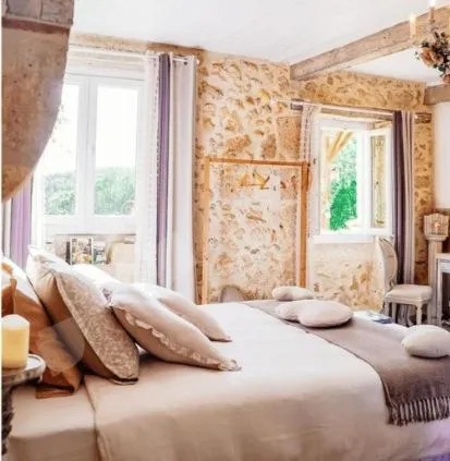 Au Clair de Vianne -Un écrin de douceur où chaque détail est pensé pour vous, khách sạn ở Vianne