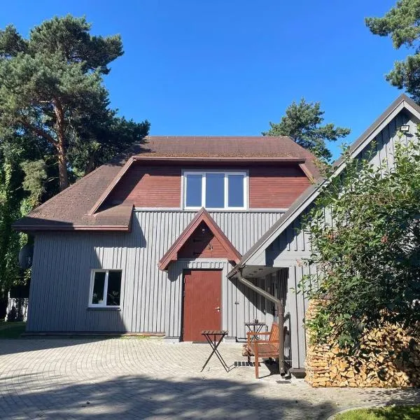 Piejūras māja skandināvu stilā! Seaside scandi house!: Lapmežciems şehrinde bir otel