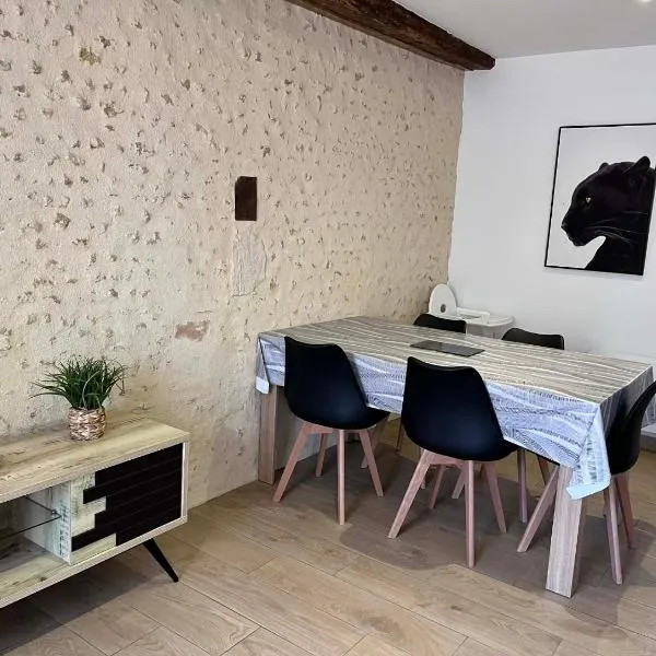 La p'tite maison, מלון בCourgains