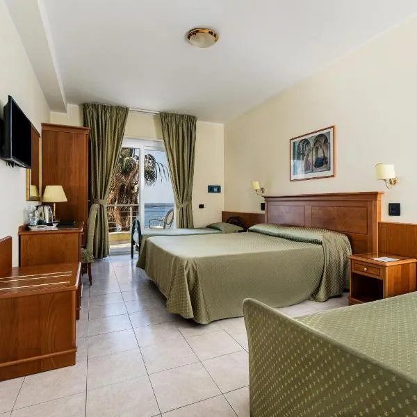 Grand Hotel Victoria, hotel a Bagnara Calabra