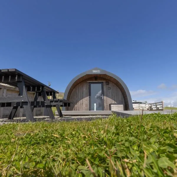 Shetland Glamping - Luxury Pods in peaceful and scenic area, хотел в Boddam