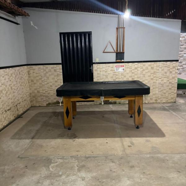 Casa com piscina e mesa de sinuca - 10min da Praia