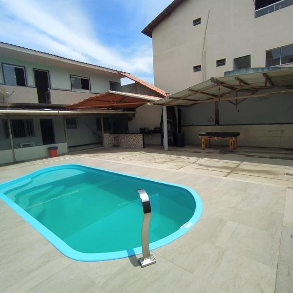 Casa com piscina e mesa de sinuca - 10min da Praia - Foto 4