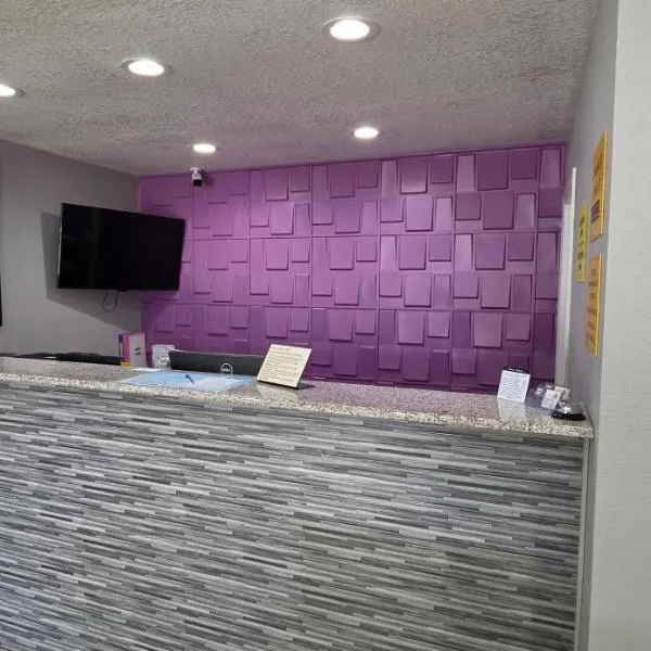 Super 8 by Wyndham Sonora、ソノラのホテル