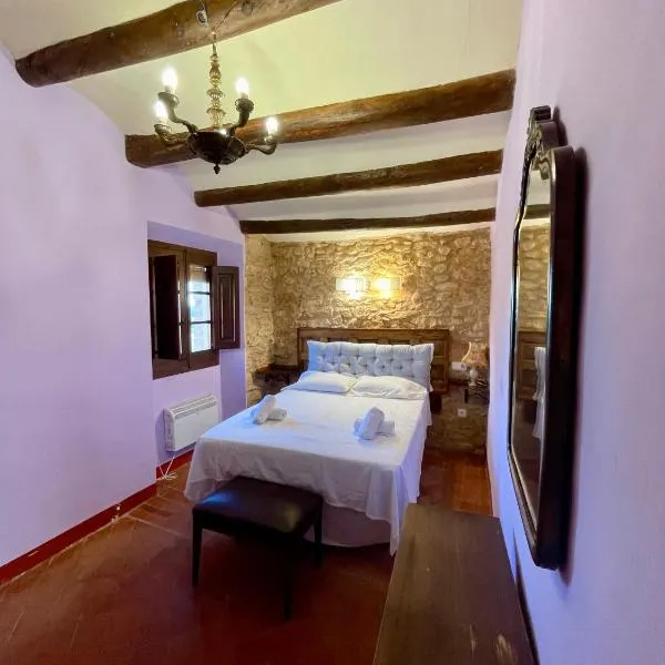 Cal Isabel, hotel sa Pobla de Montornés