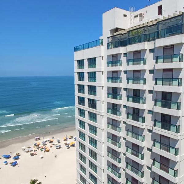 Apartamento Pé na Areia na Praia das Pitangueiras