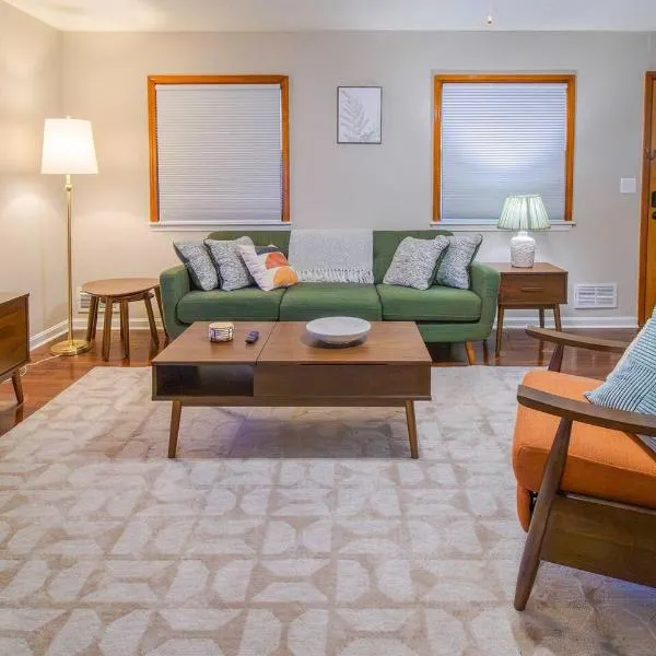 3BR Home Near Louisville | King Suite Fenced Yard, hotelli kohteessa Mount Washington