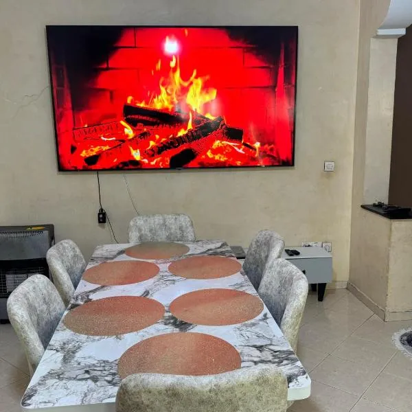 Maison à louer prêt de l'aéroport, hotel di Derroua