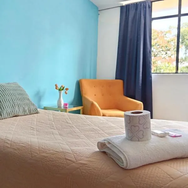 Habitación individual con baño cerca al Parque San José, hotel v mestu Córdoba