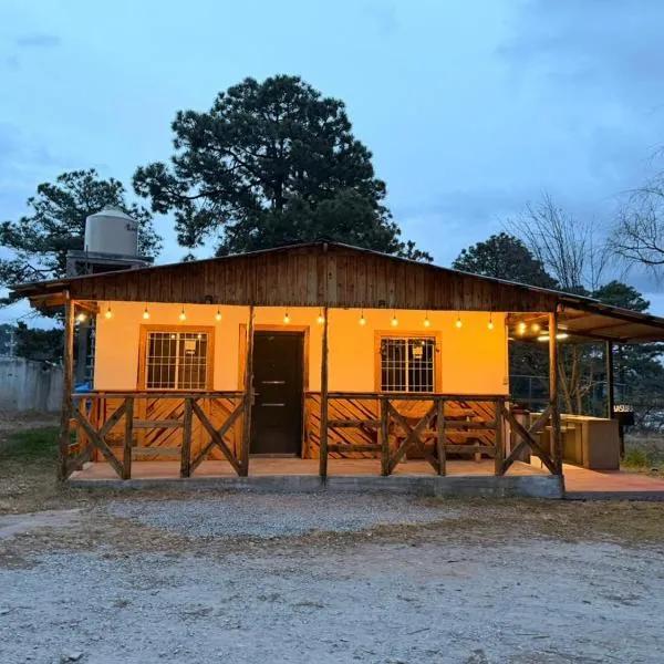 Cabaña el Pino 1, khách sạn ở Creel