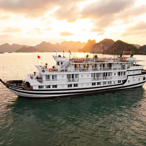 Cozy Bay Grand Cruise, hotel in Ha Long