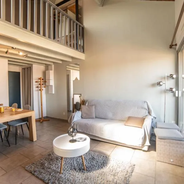 Le Donjon - Agréable T2 centre ville - parking gratuit 2 min -, hotel i Mont-de-Marsan