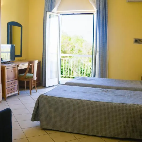 HOTEL COSTABELLA – hotel w mieście Briatico