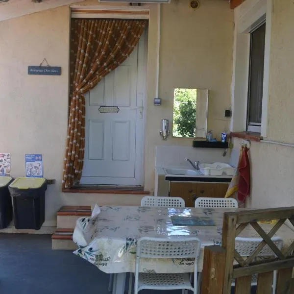 la PASSERONNE, hotel a Barbentane