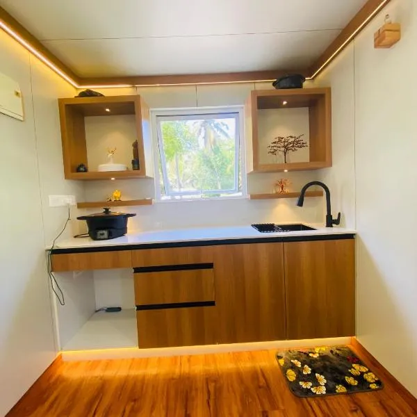 Living big in a Container home, hotel in Cherai Beach