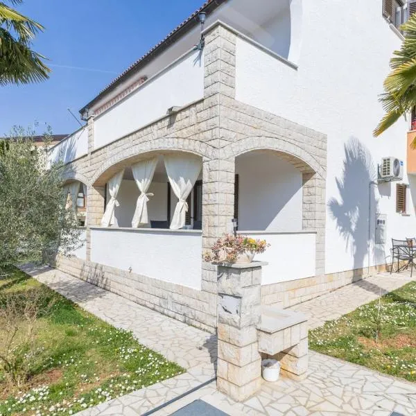 Apartments Koraca, hotel in Poreč