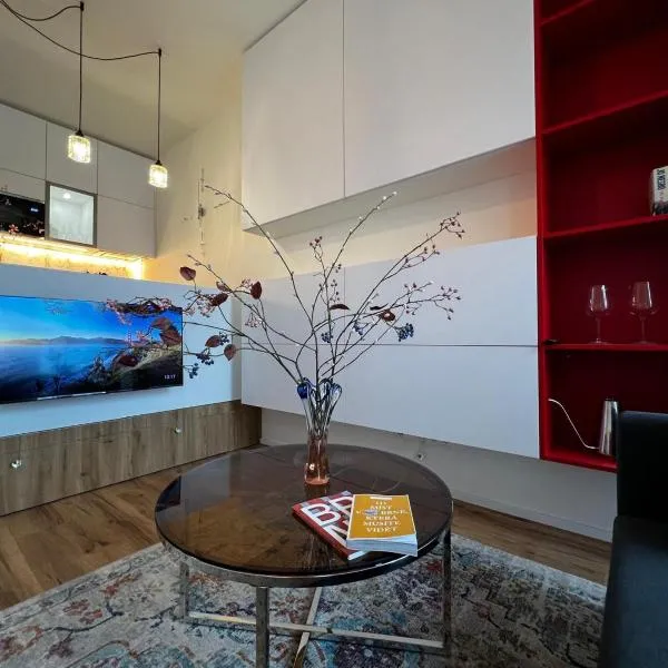 TUGENDHAT Boutique Suite, hotel in Komárov