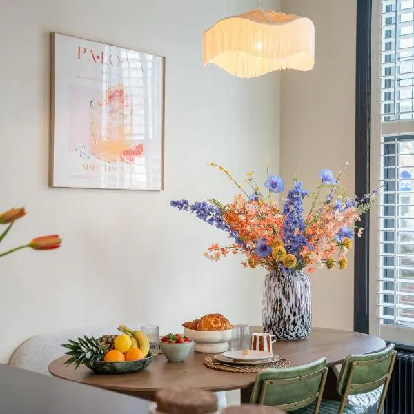 Luxe appartement in het hart van Castricum – hotel w mieście Castricum