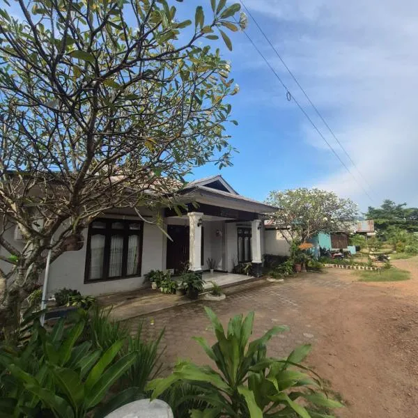 d'Alvin Homestay, hotel in Labuan Bajo
