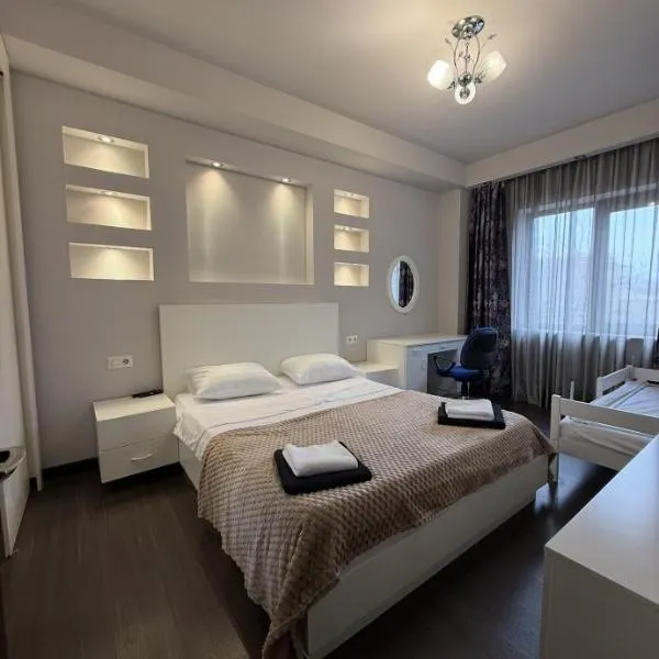 Apartment in Yerevan near Hotel Nairi, hotel di Yerevan